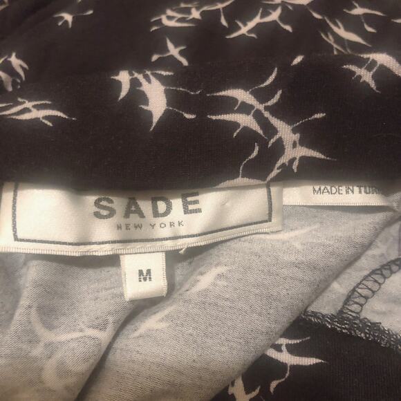 Sade New York Black Flying Bird Print Skirt - Picture 8 of 8